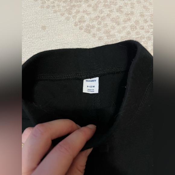Old Navy Black Joggers - Picture 2 of 3